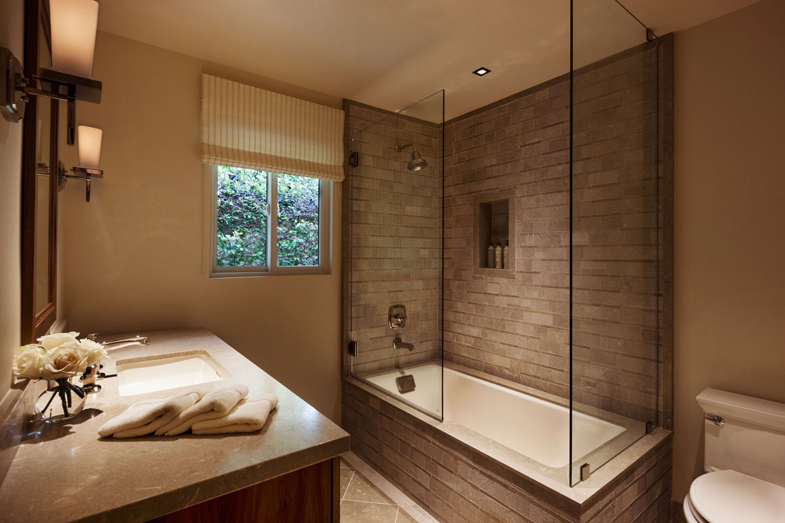 Upper Guest Bath